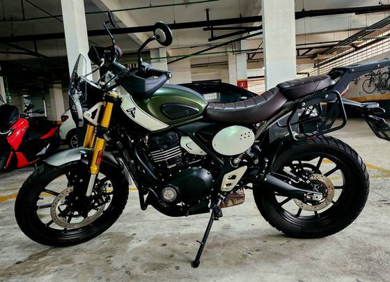 TRIUMPH SCRAMBLER 400 X 